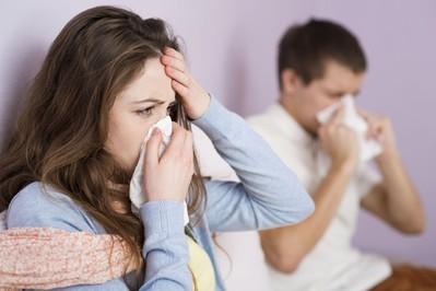 Zapalenie zatok – kiedy trzeba iść do laryngologa? 