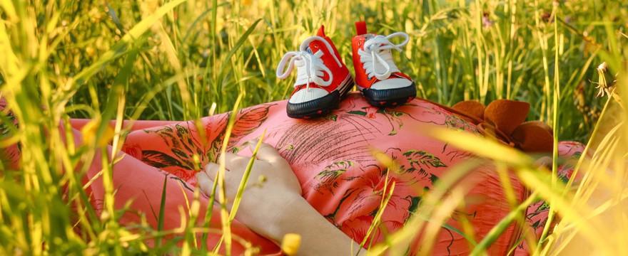 Prawa kobiet w ciąży, w czasie porodu i połogu – standardy opieki