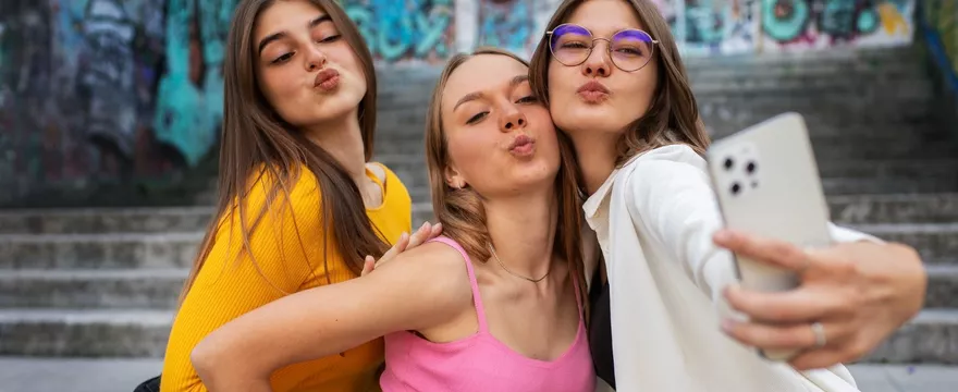 Jak Instagram wpływa na młodzież?