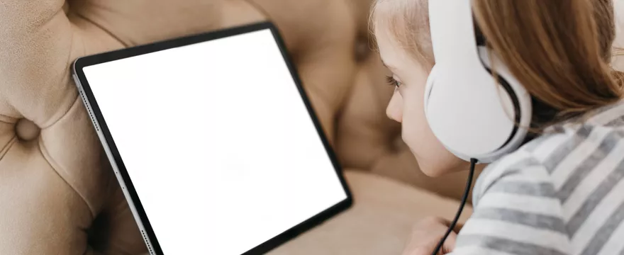 Jak oderwać dziecko od ekranu?