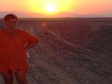 Zachód słońca na pustyni.